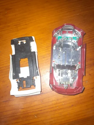 2 Carrocerías y Chasis Scalextric