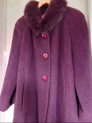 Abrigo Antea Talla 46 con cuello de pelo