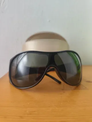 Gafas de sol Giorgio Armani negras