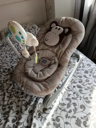 Mecedora bebé con sonidos