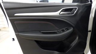 MG ZS 1.5 LUXURY 05/2023