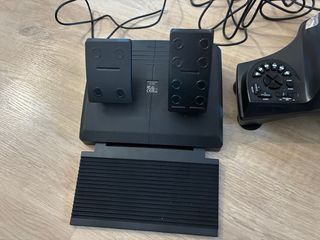 Volante y Pedales Numskull Pro Racing