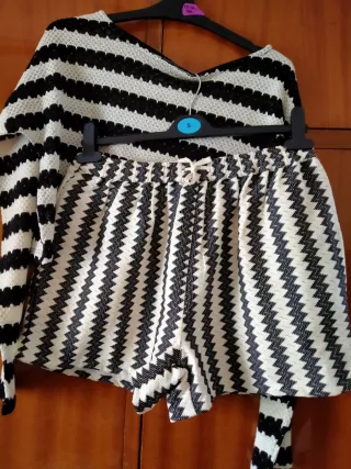 Conjunto Rayas Blanco y Negro sin estrenar