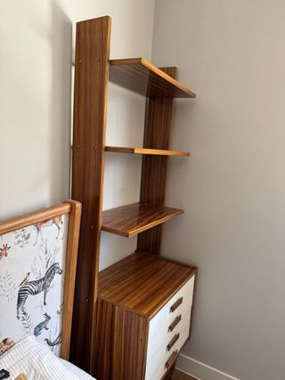 Mobile vintage: cassettiera e scaffale