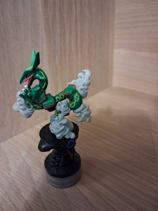 Statua Pokemon Rayquaza Tomy Scacchi