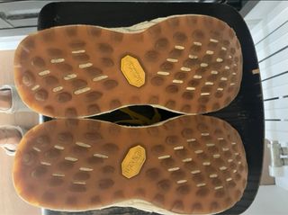 Zapatillas New Balance Trail Running Gris/Amarillo