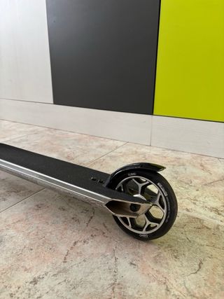 Patinete Oxelo Freestyle Cromado en color gasolina