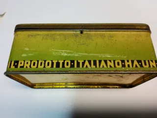 Scatola vintage Necchi