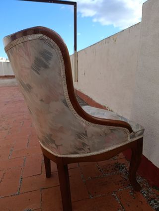 Sillón descalzador capitoné floral