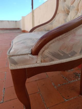 Sillón descalzador capitoné floral