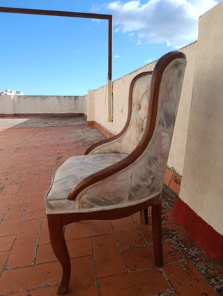 Sillón descalzador capitoné floral