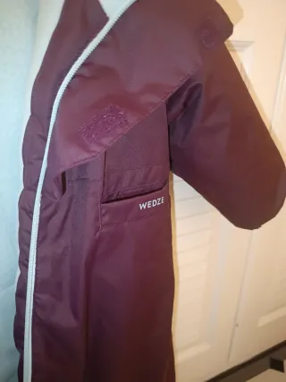 Mono nieve niña 2-4 años Decathlon. Usado una vez