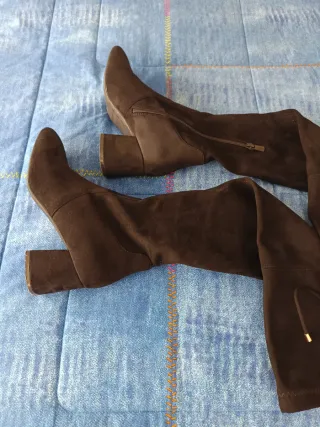 Stivali scamosciati Prima Donna neri