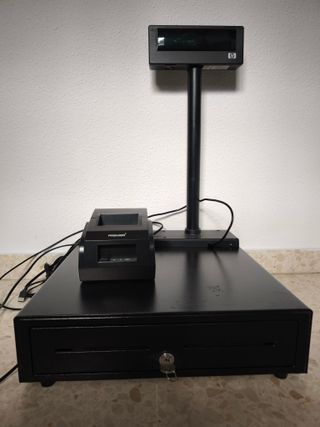 Caja registradora e impresora de tickets