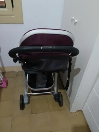Silla de paseo Babyhome y regalo trona en el perfi