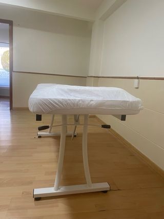 Camilla da masaje nueva.