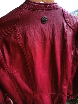 Cazadora Piel Roja Talla L