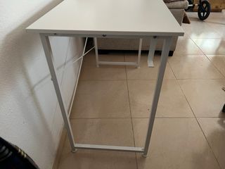 Escritorio blanco metal