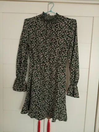 Vestido verde floral manga larga