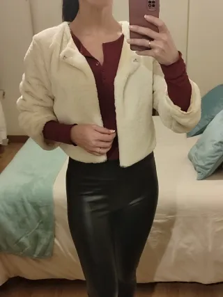 Torera pelo sintético