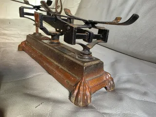 Balanza antigua vintage Roverbal con pesas