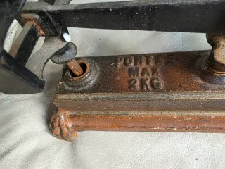 Balanza antigua vintage Roverbal con pesas