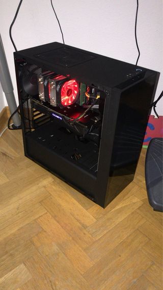 SERVICIO TECNICO DE ORDENADORES Y PORTÁTILES