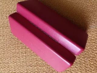 Funda gafas Carolina Herrera roja