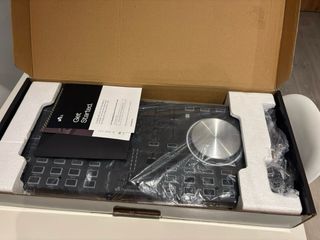 Mesa de mezclas DJ sin usar: The Next Beat b