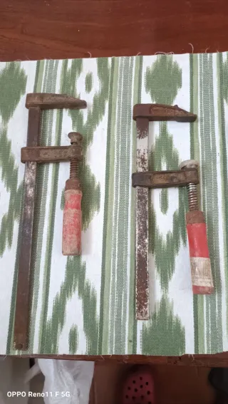 Lote de herramientas: sargentos, alicates