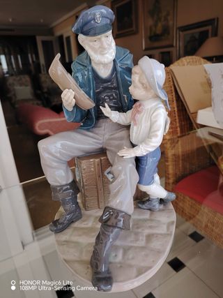 Figura Lladro Abuelo Pescador y Niño Porcelana