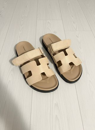 Sandalia Hermès Chypre Beige