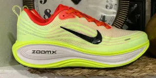 Nike Zoom Vomero Plus Talla 44 A Estrenar