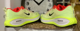 Nike Zoom Vomero Plus Talla 44 A Estrenar