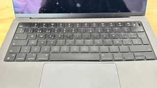 Ricambio MacBook Pro A2442