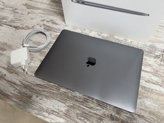 MacBook Air 13 Plata/Gris Espacial