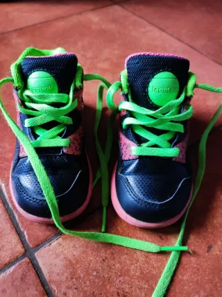 Scarpe bambina Reebok taglia 22 nuove