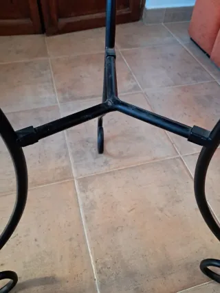 Mesa auxiliar redonda Ikea