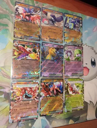 Colección Cartas Pokémon Koraidon, Mimikyu, Gardev