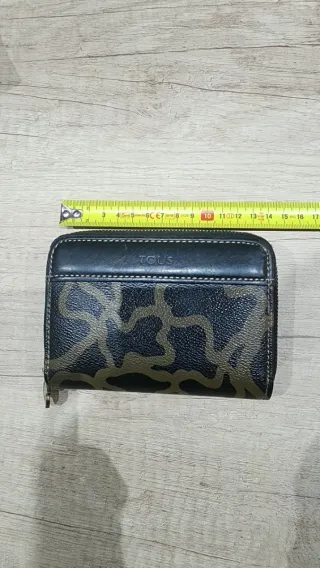 Monedero Tous Piel Negro y Verde Militar