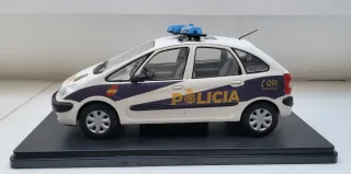 Maqueta Citroën Xsara Picasso Policía