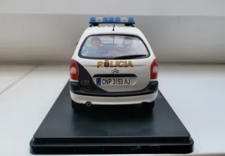 Maqueta Citroën Xsara Picasso Policía