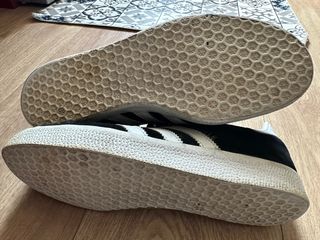 Adidas Gazelle negras Talla 41 y 1/3