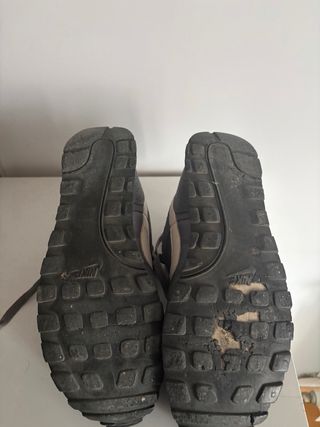 Zapatillas Nike MD Runner II Gris/Rojo