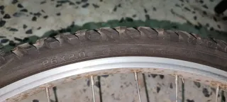 Bicicleta de montaña verde BH supra 100