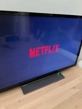 Smart TV Toshiba 32 Negro/Plata