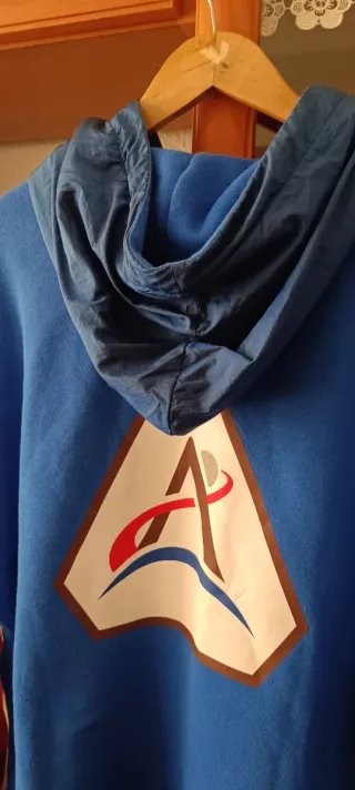 Sudadera Adidas x NASA Edición Limitada