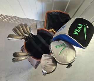 Set Golf Palos y Bolsa Nuevo completo