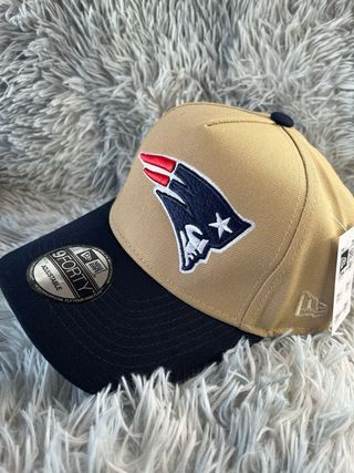 Gorra New Era 9FORTY Patriots Beige y Azul marino