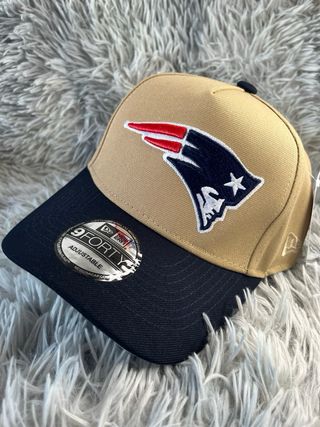 Gorra New Era 9FORTY Patriots Beige y Azul marino
